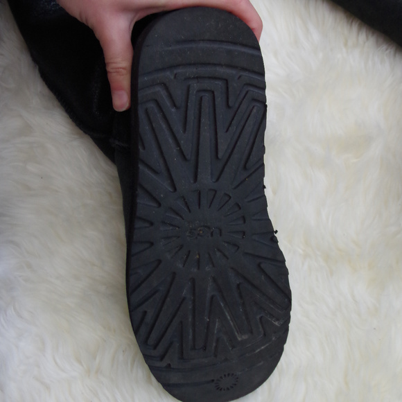 Rare UGG Classic Tall Black Metallic Shimmer Boots - Picture 6 of 8